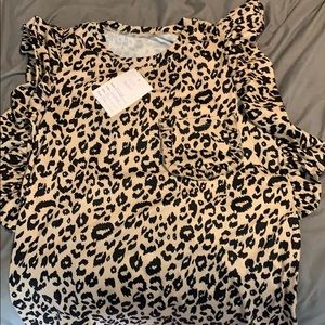 Capped Sleeve leopard shirt